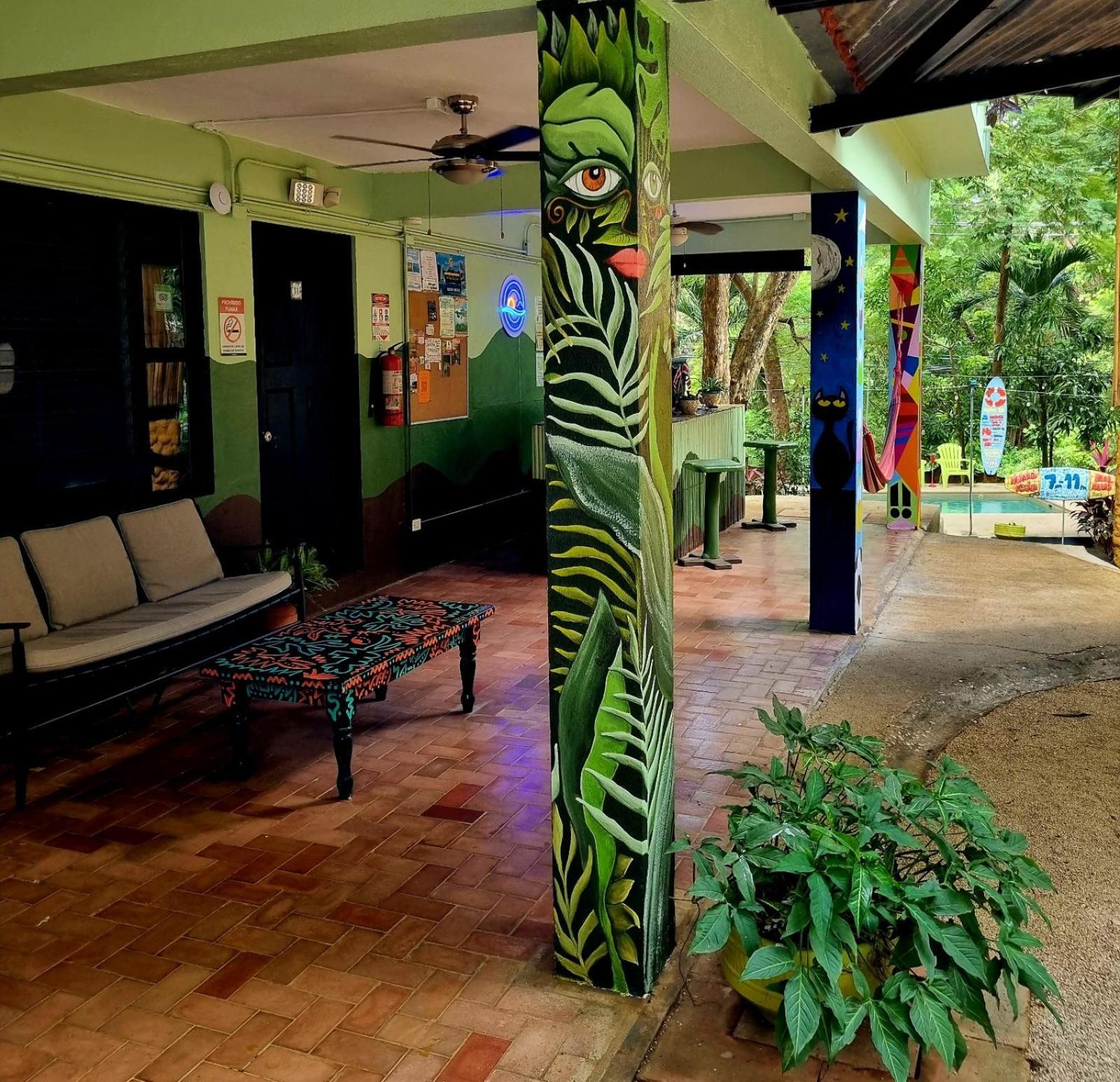 Casa Pura Vida Surf Hostel - Tamarindo Costa Rica Eksteriør billede