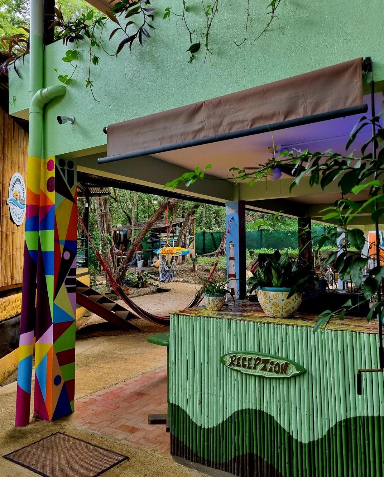 Casa Pura Vida Surf Hostel - Tamarindo Costa Rica Eksteriør billede