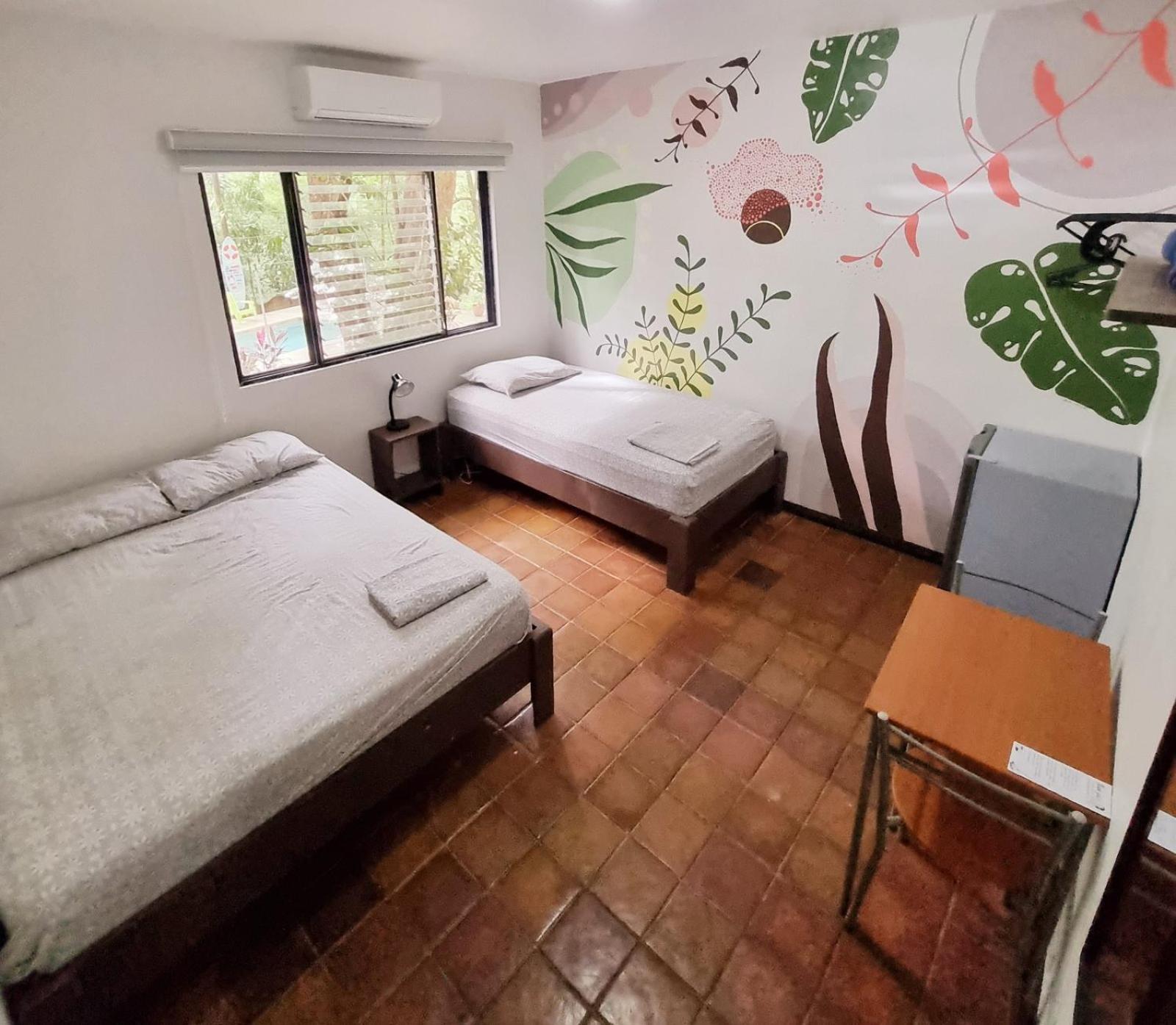 Casa Pura Vida Surf Hostel - Tamarindo Costa Rica Eksteriør billede