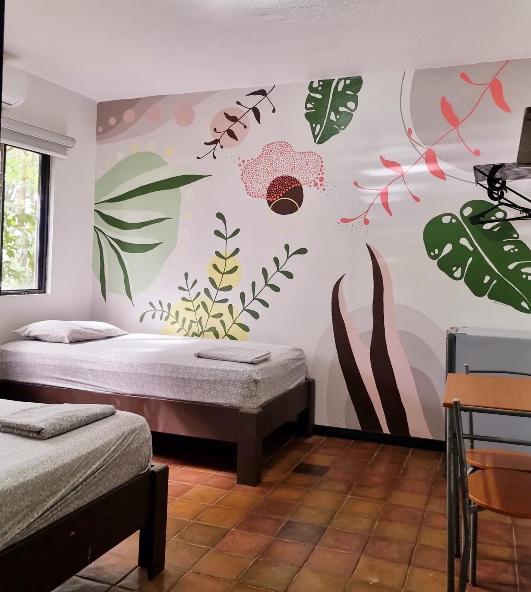 Casa Pura Vida Surf Hostel - Tamarindo Costa Rica Eksteriør billede