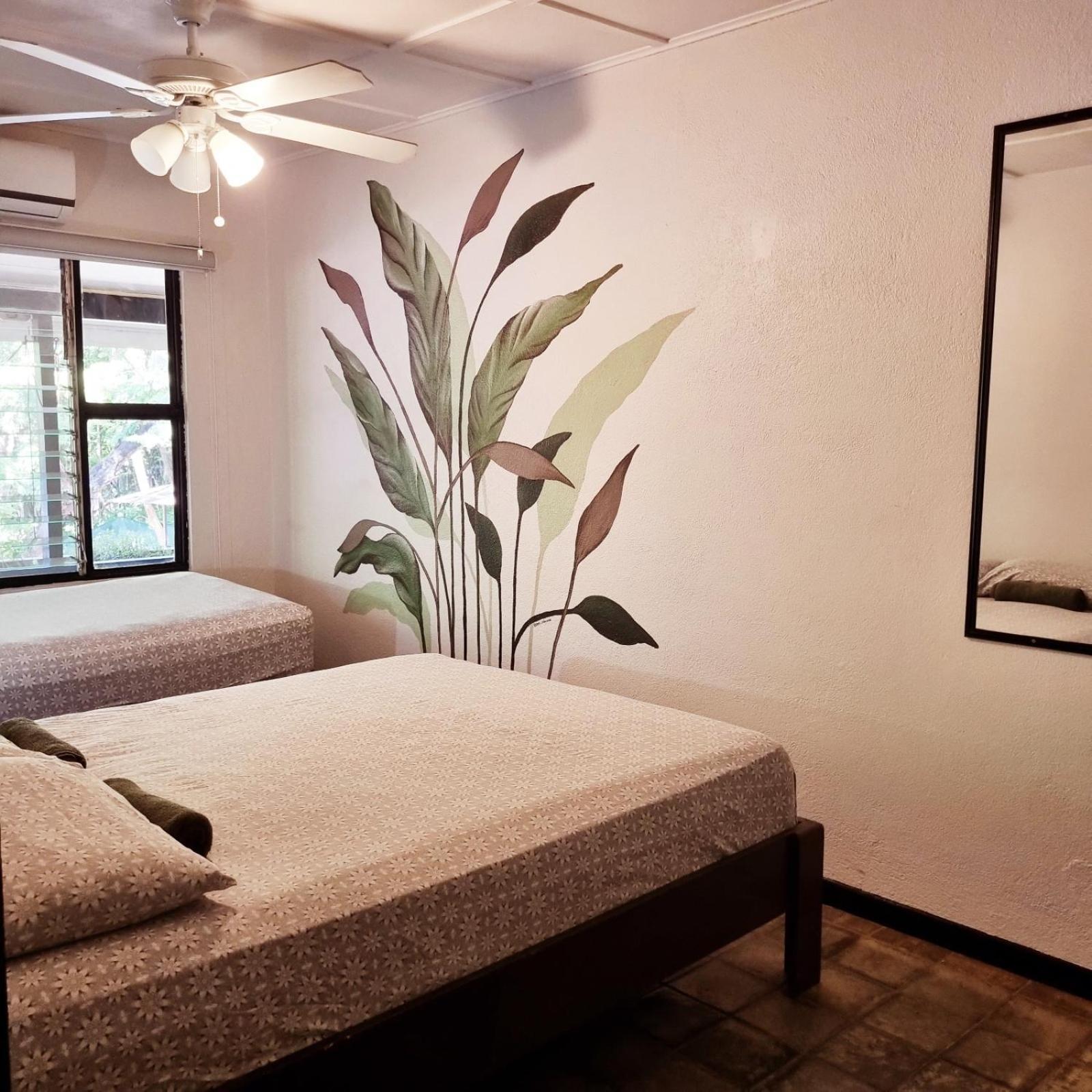Casa Pura Vida Surf Hostel - Tamarindo Costa Rica Eksteriør billede